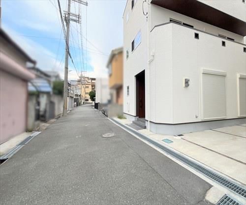 Modern 4LDK House for Sale in Ikeda City, Osaka - Thumbnail 3