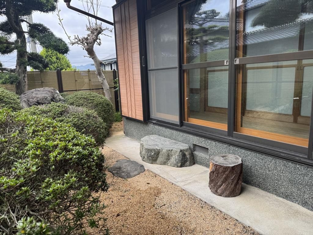 Renovated 4DK House with Large Land in Katsuraqi, Wakayama - Thumbnail 2