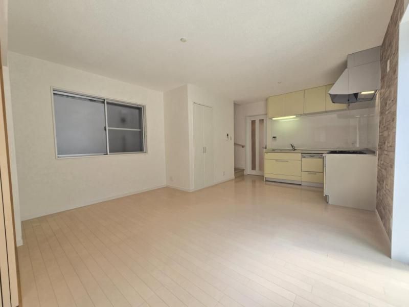 4LDK Corner Lot House for Sale in Higashiosaka, Osaka - Thumbnail 4