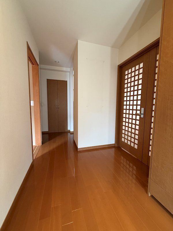 4LDK Detached House for Sale in Minoh, Osaka - Near Sakurai Station - Thumbnail 3