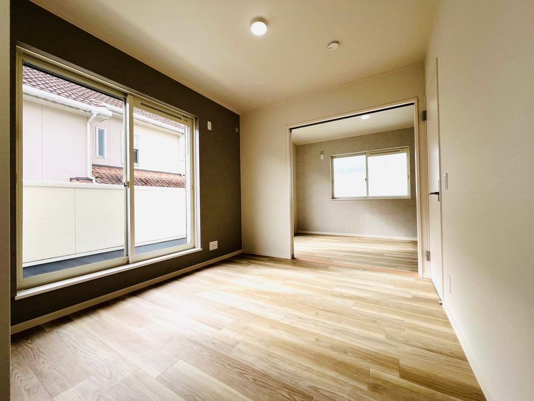 Spacious 4LDK Renovated House for Sale in Kobe's Kita-ku - Thumbnail 3