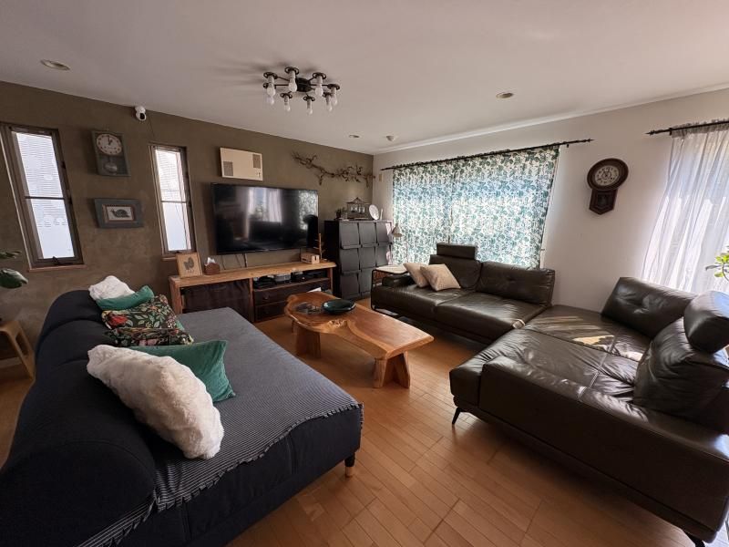 Toyota Home with Panoramic Views in Kobe Nishi Ward | 5LDK - Thumbnail 2