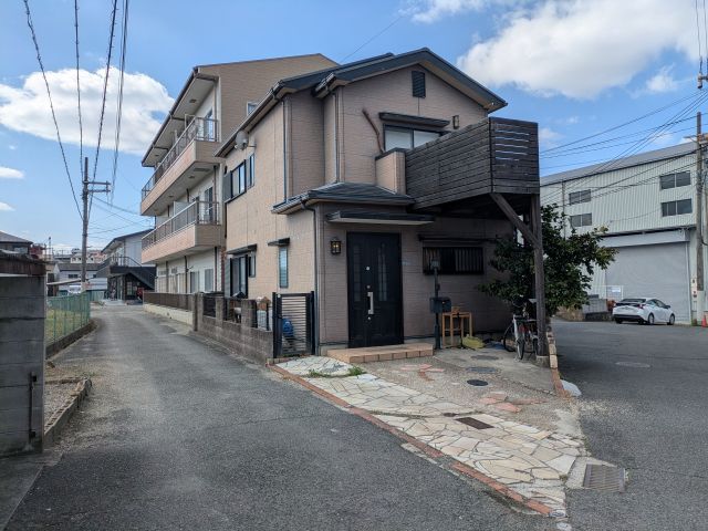 3LDK Detached House for Sale in Izumi, Osaka - 102.26 sqm - Thumbnail 2