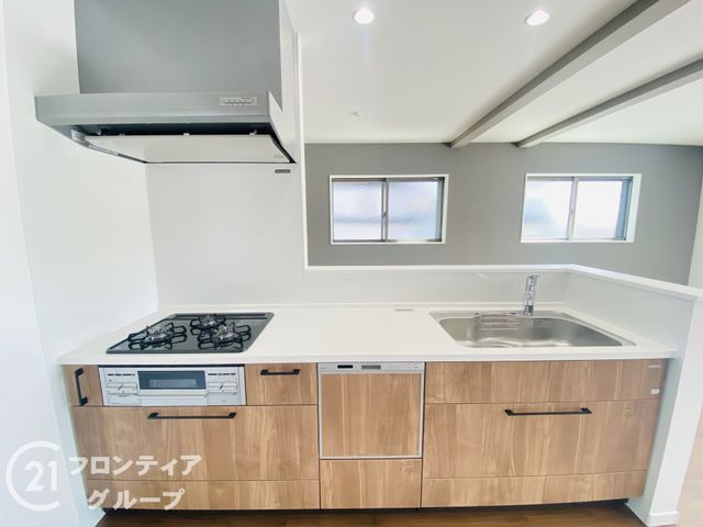 New 4LDK House with Terrace in Kobe Suma Ward, Hyogo - Thumbnail 4