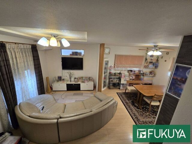 4LDK Detached House for Sale Near Kire-Uriwari Station, Osaka - Thumbnail 3