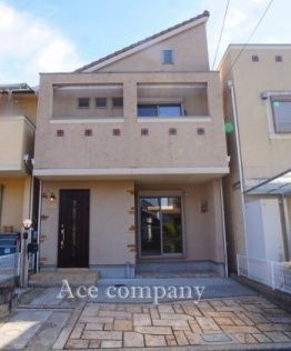 3LDK Detached House with 2-Car Parking in Yao, Osaka - Thumbnail 2