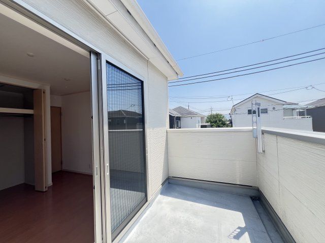 Renovated 4LDK House for Sale in Kawanishi, Nara - Thumbnail 2
