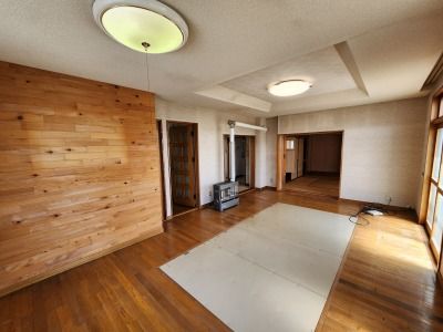 3LDK Detached House on Corner Lot in Hakodate, Hokkaido - Thumbnail 3