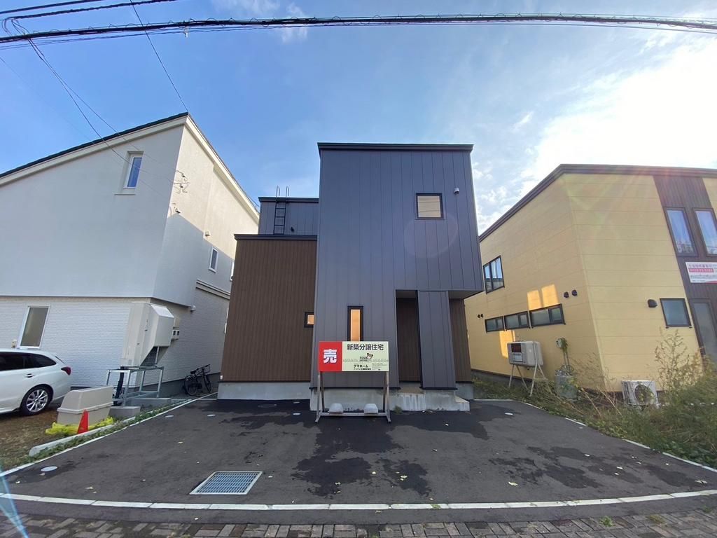 Modern 4LDK Pet-Friendly House with Garden in Ishikari, Hokkaido - Thumbnail 2