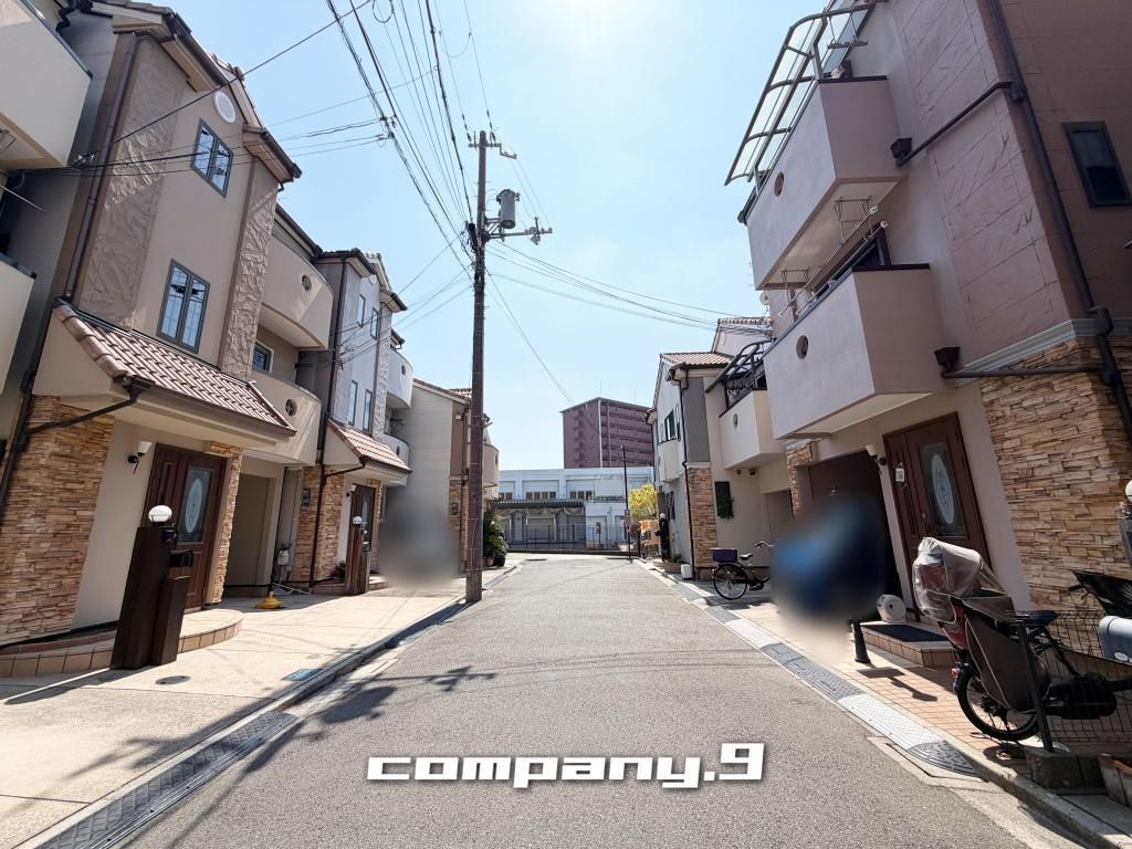Refurbished 4LDK House Near Shinobigaoka Station, Shijonawati - Thumbnail 2