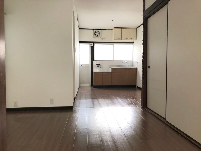 4K Detached House for Sale in Matsubara, Osaka – 62 sqm - Thumbnail 3