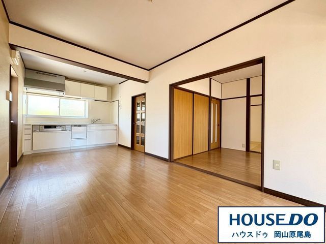Renovated 5LDK House in Okayama City Naka Ward for Sale - Thumbnail 3