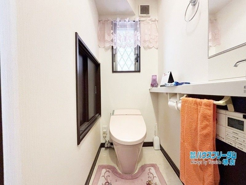 3DK Detached House for Sale near Suwanomori Station, Sakai, Osaka - Thumbnail 4