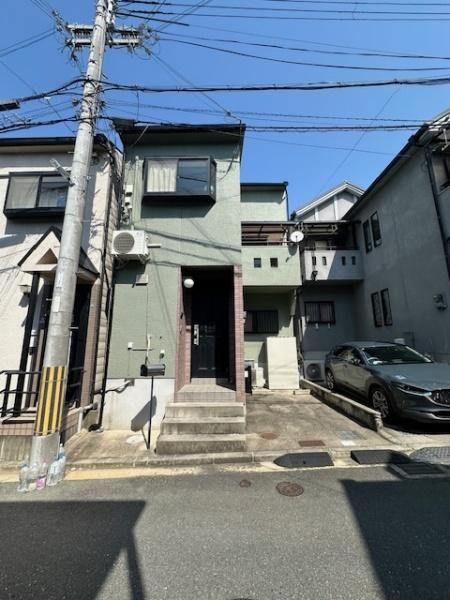 3LDK Detached House for Sale in Neyagawa City, Osaka - Thumbnail 2