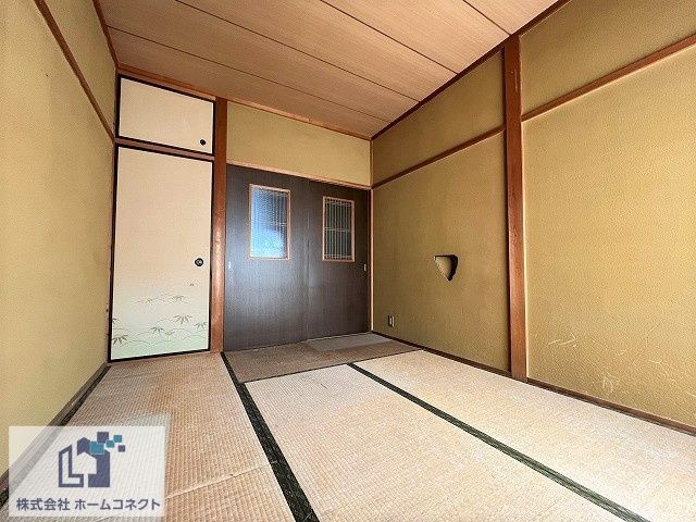 3DK Wooden House for Sale in Daito City, Osaka - Thumbnail 4