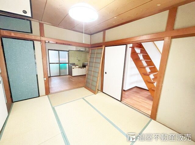 4DK Detached House for Sale in Muko City, Kyoto - Thumbnail 2