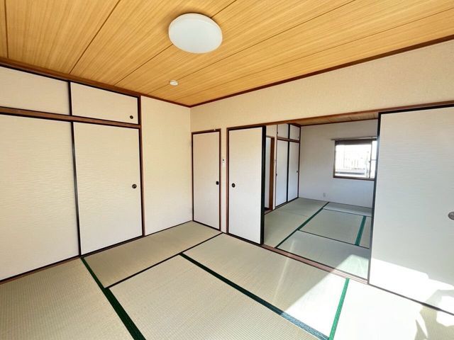 5DK Renovated House in Hofu, Yamaguchi | 121.57 sqm | 3 Car Parks - Thumbnail 4