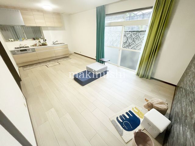 Renovated 4LDK House for Sale in Osaka Sayama, Osaka - Thumbnail 2
