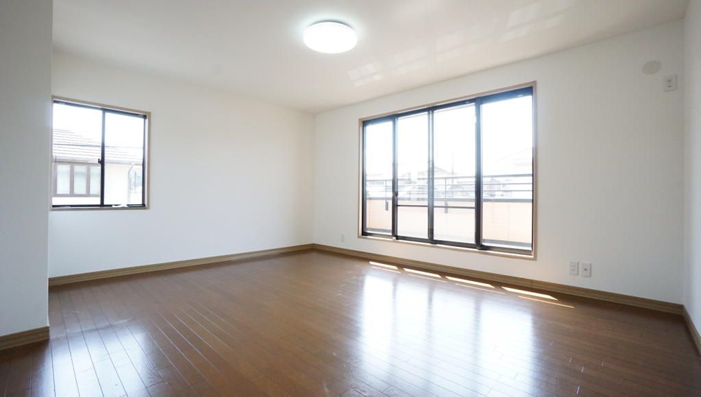 Renovated 4SLDK Family House in Yokkaichi, Mie | Sekisui Home - Thumbnail 3