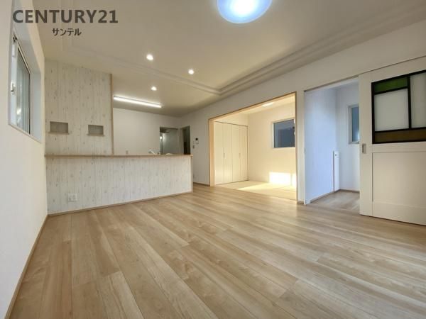 Modern 3LDK House with Garden Near Sadowara Station, Miyazaki - Thumbnail 3