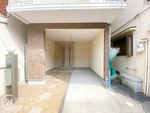 3LDK Detached House for Sale in Higashinari Ward, Osaka - Thumbnail 3