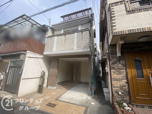 3LDK Detached House for Sale in Higashinari Ward, Osaka - Thumbnail 2