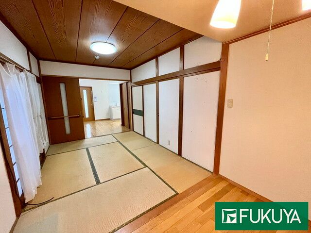 4-Bedroom House for Sale in Himeji, Hyogo - 77 sqm - Thumbnail 3