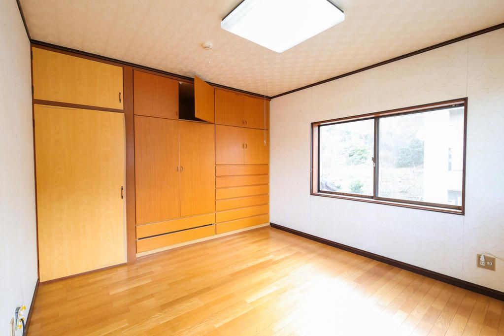 Spacious 6LDK House with Garage in Kanazawa, Ishikawa - Thumbnail 4