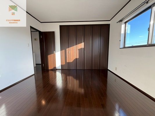 4LDK Family Home with Atrium in Kobe Shiromizu | 2580万 Yen - Thumbnail 4
