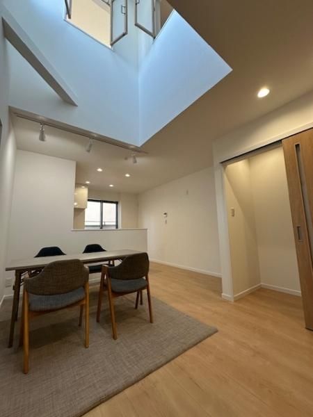 New 2025 4LDK House Near Miyanosaka Station, Hirakata - Thumbnail 2