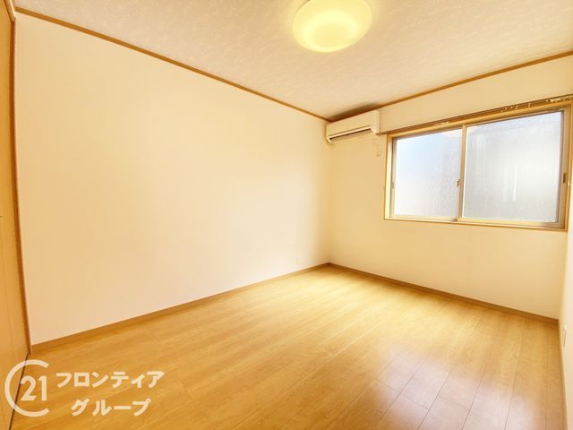 4LDK House for Sale in Sakai, Osaka - 95.85m² - Thumbnail 4