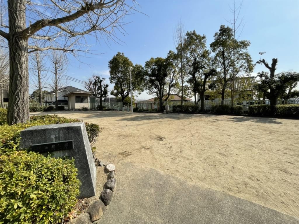 Modern 4LDK House with Sky Balcony in Minoh, Osaka - Thumbnail 3