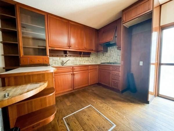 3LDK Wooden House with Rooftop Balcony for Sale in Higashiosaka - Thumbnail 3