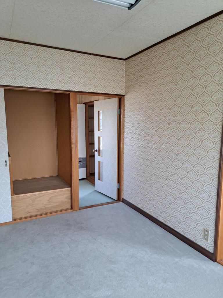 Renovated 6LDK Block House for Sale in Asahikawa, Hokkaido - Thumbnail 4