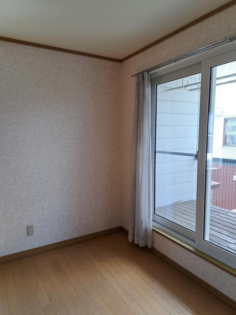 Renovated 6LDK Block House for Sale in Asahikawa, Hokkaido - Thumbnail 3