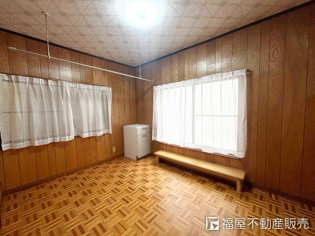 2K Detached House for Sale in Sakai, Osaka with Recent Renovations - Thumbnail 3