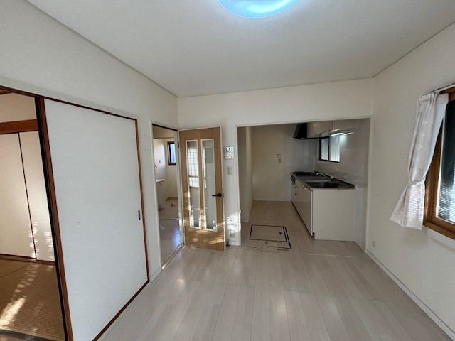 5LDK Renovated House for Sale in Sakai, Osaka - 2299万 Yen - Thumbnail 3