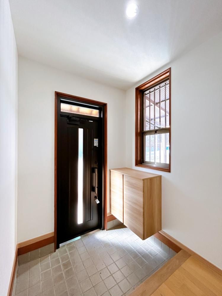 Renovated 5LDK Corner Lot House in Taishi, Hyogo | 1449万 Yen - Thumbnail 2