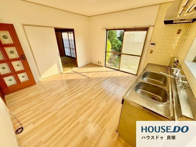 4LDK Renovated House with Garden for Sale in Tarumi, Osaka - Thumbnail 2