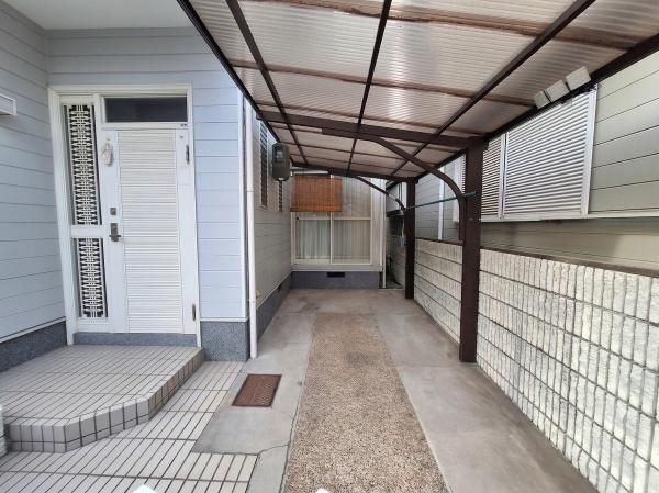 5DK Family Home for Sale in Higashi-Osaka, Osaka - Near Suminodo Station - Thumbnail 2