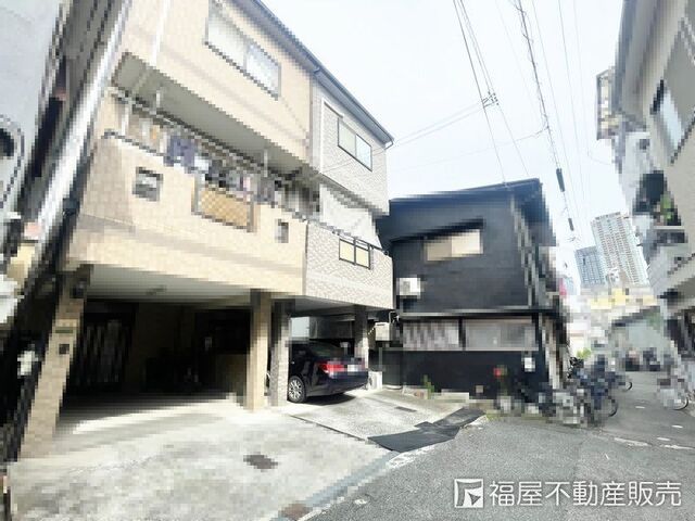 4LDK House with Loft & Garage near Nakatsu Station, Osaka - Thumbnail 2