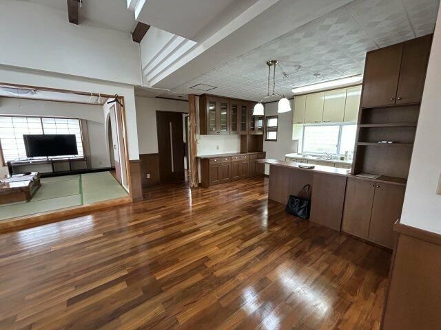 4SLDK Rental House in Yonabaru-cho, Okinawa - 136.74 sqm - Thumbnail 3