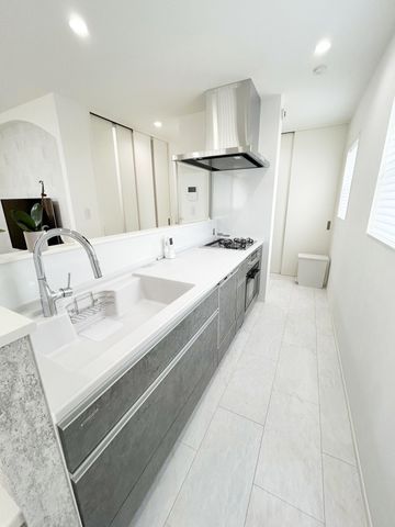 Modern 3-Story House near Kounan-yamate Station, Kobe - Thumbnail 4