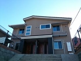 2-Story Wooden Apartment in Tsuzuki-ku, Yokohama - Thumbnail 3