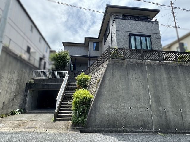 Renovated 4LDK House for Sale in Kobe's Kita Ward - Thumbnail 2