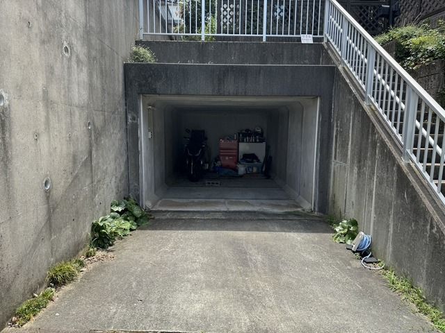 Renovated 4LDK House for Sale in Kobe's Kita Ward - Thumbnail 3