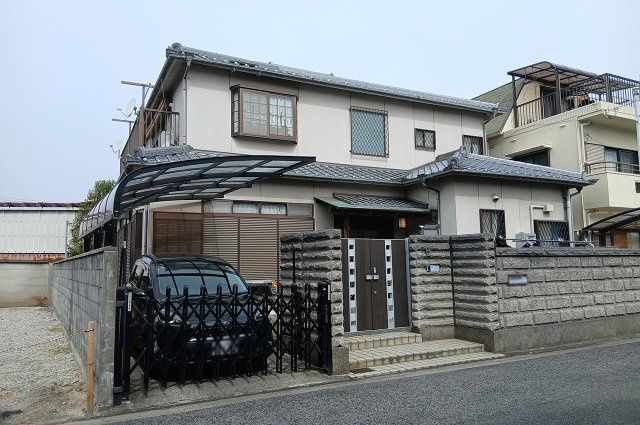 4LDK Detached House for Sale near Tadaoka Station, Osaka - Thumbnail 2