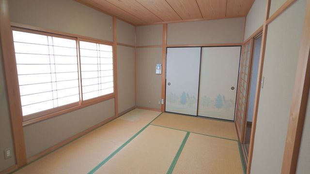 4DK House for Sale in Saiwai-cho, Himeji, Hyogo - 100.24 sqm - Thumbnail 4