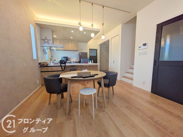 Modern 4LDK Detached House for Sale in Sakai, Osaka - Thumbnail 3