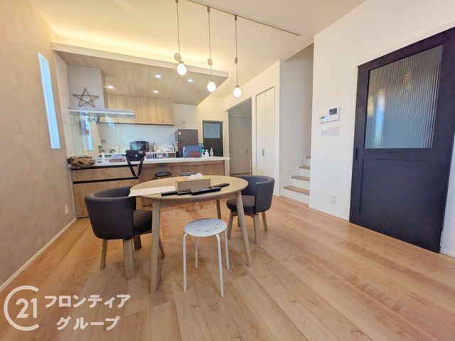 Modern 4LDK Detached House for Sale in Sakai, Osaka - Thumbnail 4